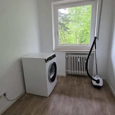 Voll Ausgestattet, 3 Schlafzimmer, 2 Balkone, Wifi Und Parkplatz- In